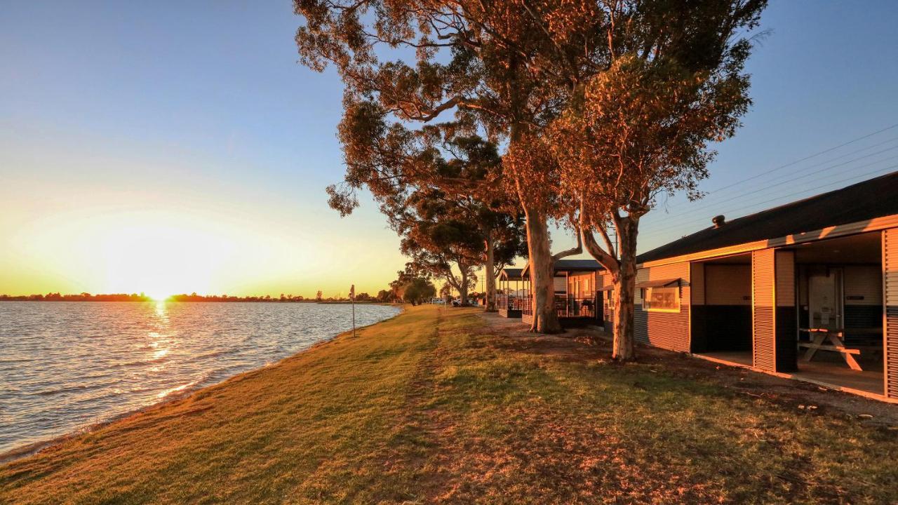 Lake Boga Caravan Park Kültér fotó