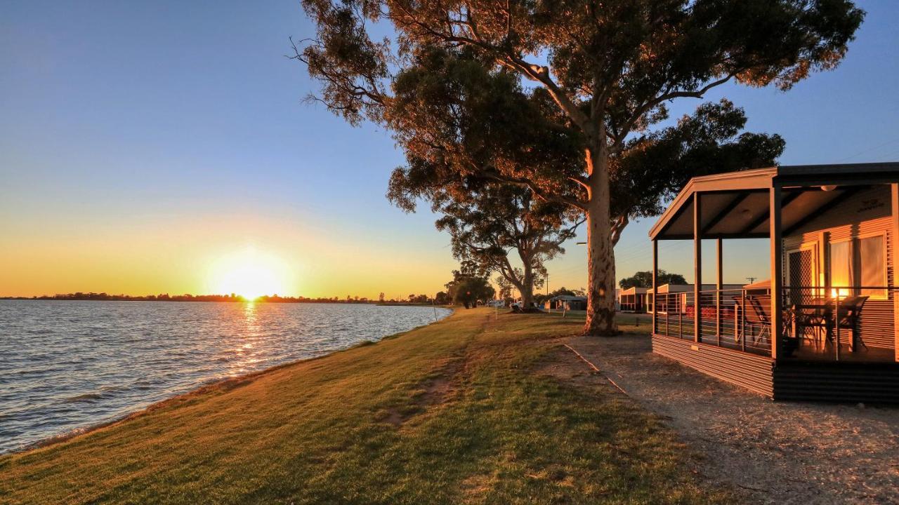 Lake Boga Caravan Park Kültér fotó