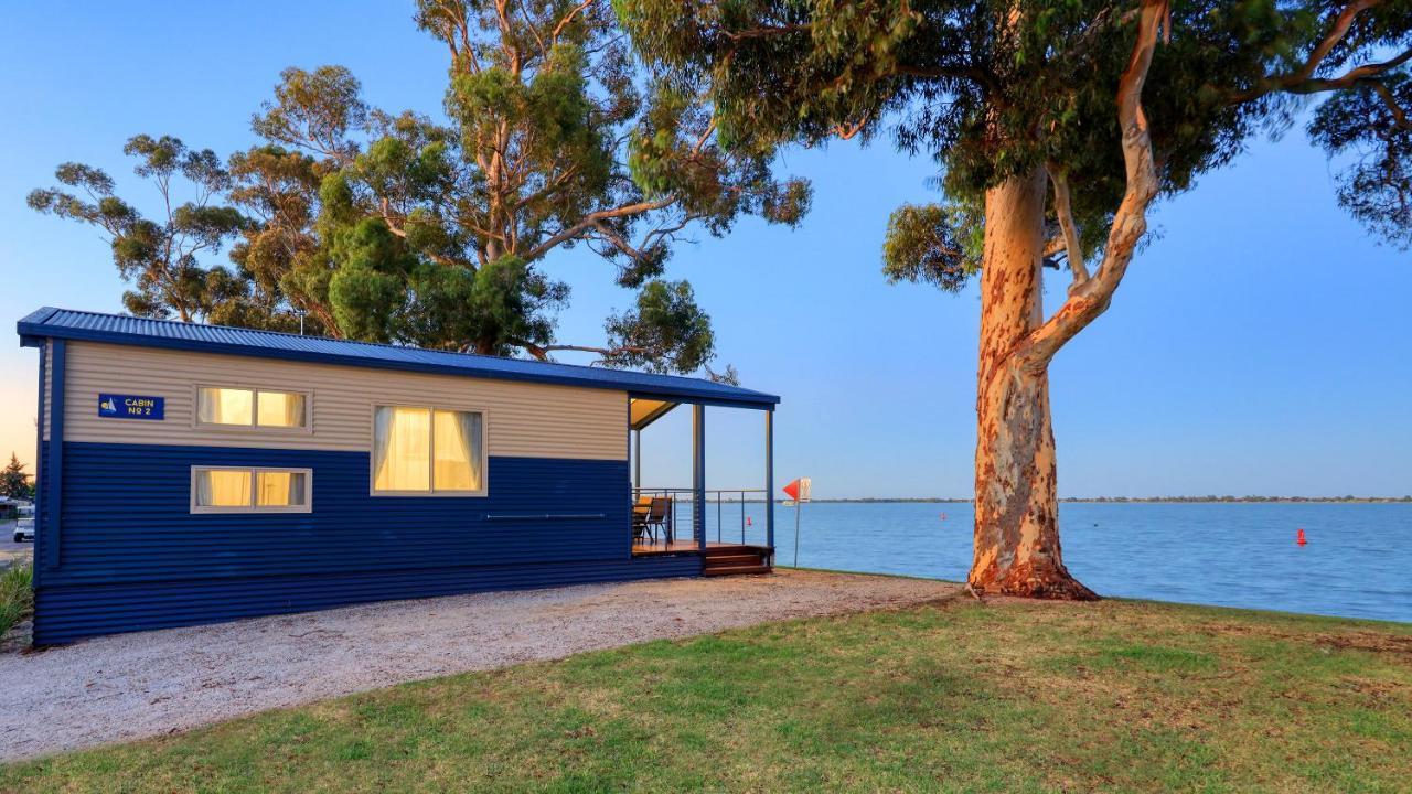 Lake Boga Caravan Park Kültér fotó
