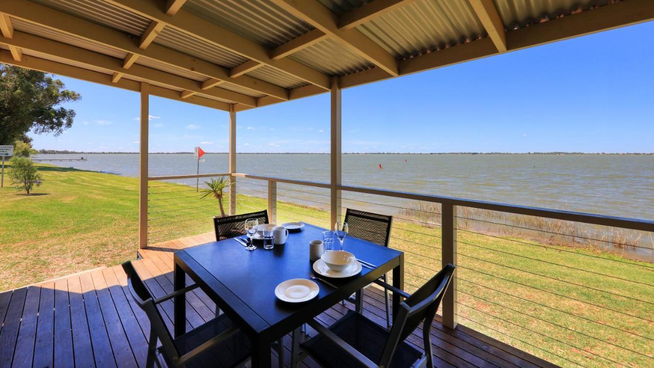 Lake Boga Caravan Park Kültér fotó